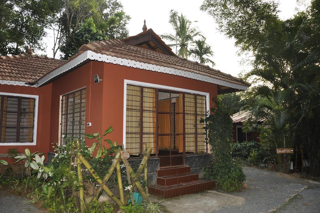 Sunbird Garden Resort Krishnagiri Kamer foto