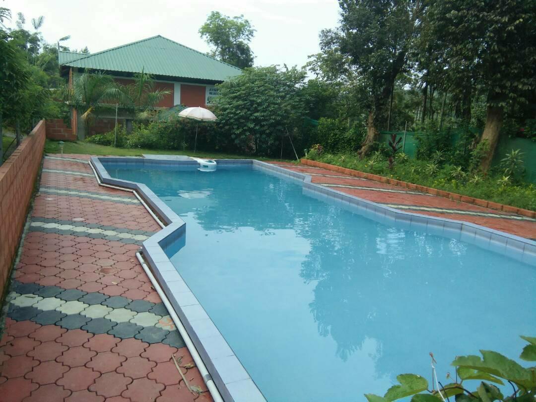 Sunbird Garden Resort Krishnagiri Buitenkant foto