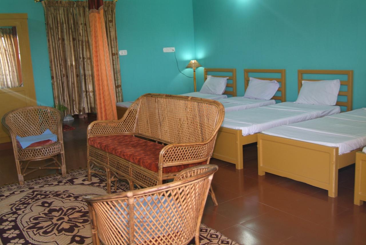 Sunbird Garden Resort Krishnagiri Kamer foto